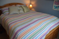 bedroom - queen bed-sm